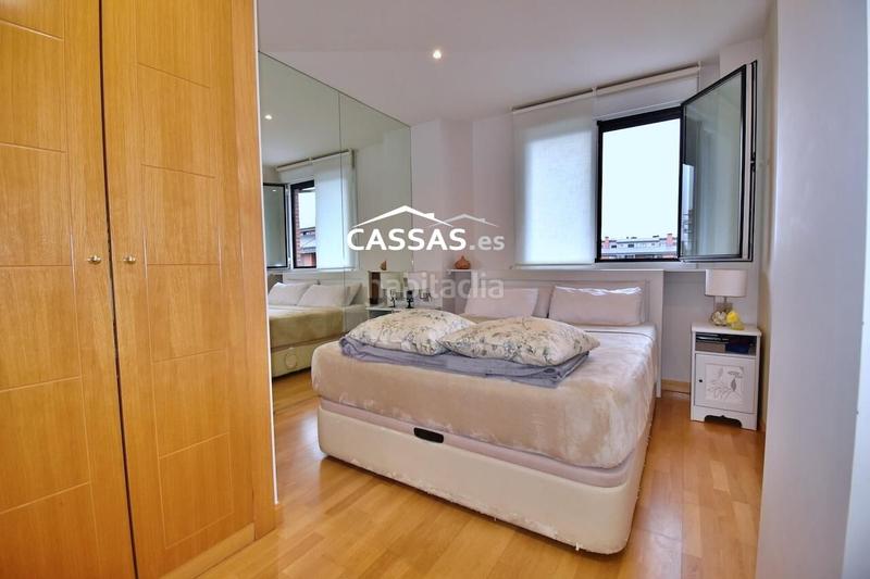 Foto 7da5b1a8-8c41-472c-a869-11c9693f4748. Àtic amb calefacció aparcament piscina a Virgen del Rosario Torrejón de Ardoz