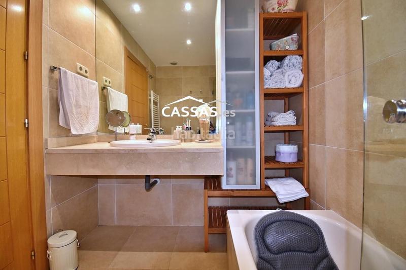 Foto 9e3dad26-cc64-46b7-be87-27b4a9ed62e2. Àtic amb calefacció aparcament piscina a Virgen del Rosario Torrejón de Ardoz