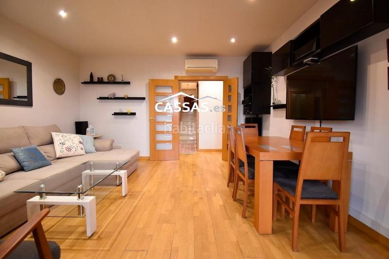 Foto a7058063-b5ff-4343-8ff2-c4ad434dce3a. Àtic amb calefacció aparcament piscina a Virgen del Rosario Torrejón de Ardoz