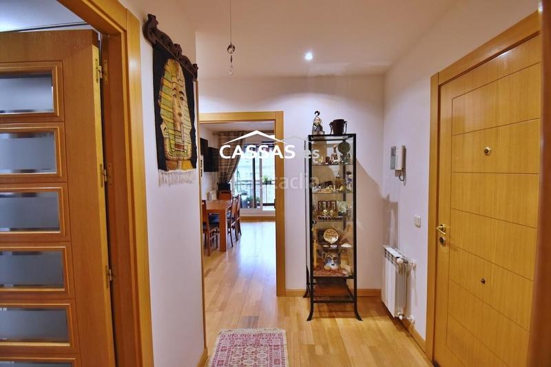 Foto b28cc1c4-edb9-4f0d-9973-06e1f31aaeff. Àtic amb calefacció aparcament piscina a Virgen del Rosario Torrejón de Ardoz