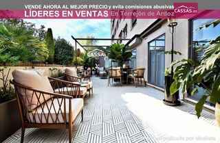 Pis  Calle platino. Zona platino  planta baja de 3 habitaciones, 2 baños y patio de