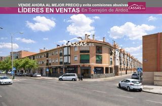 Pis  Calle alcala. Virgen de loreto  d�plex de 2 habitaciones y 2 ba�os. garaje opc