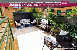 Reihenhaus  Calle cibeles. Chalet en fresnos  4 habitaciones antes 5, 3 baños, jardín y gar