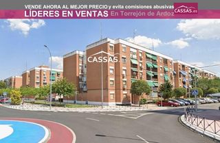 Appartement  Calle paris. Torreparque veredillas. piso 3 habitaciones con ascensor y terra