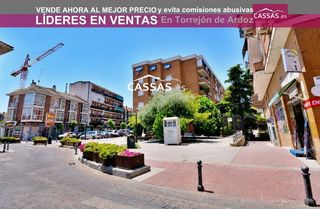 Appartamento  Calle manuel sandoval. Zona centro, cerca de la plaza mayor. piso 3 habitaciones., asce