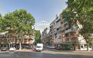 Pis a Avenida de diego urbina