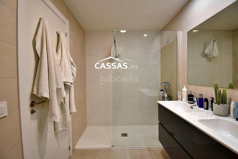 Foto 70b0baf5-8515-4ce7-8ef9-fde01f45a9a0. Casa adossada amb calefacció aparcament a Fresnos I y II Torrejón de Ardoz