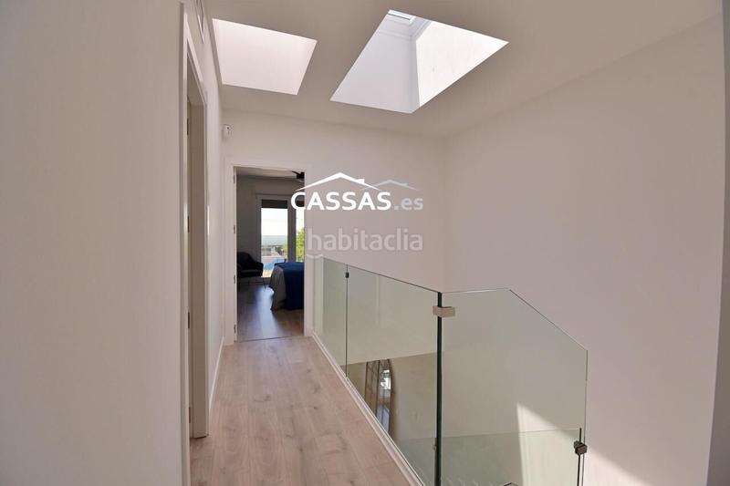 Foto 75d80b4c-53f2-44f5-8cf1-6e892f22bf6d. Casa adossada amb calefacció aparcament a Fresnos I y II Torrejón de Ardoz