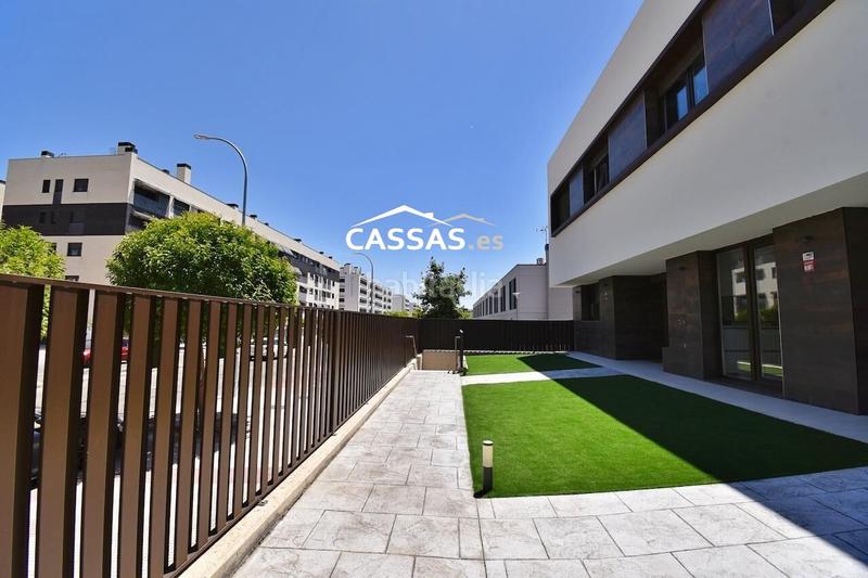 Foto f0409404-9e5d-42fc-bcd1-5784de282ee8. Casa adossada amb calefacció aparcament a Fresnos I y II Torrejón de Ardoz
