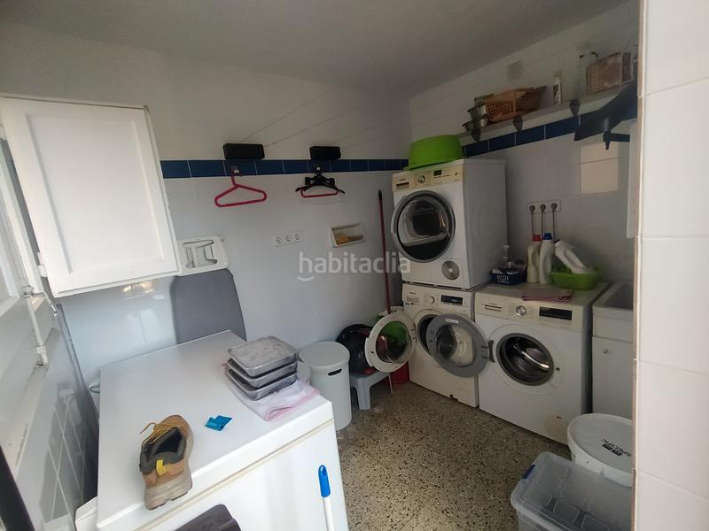 Foto 514ee0ed-b507-4378-b358-a2f6fd772994. Xalet amb xemeneia calefacció piscina a Corbera de Llobregat