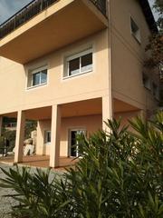 Xalet a Corbera de Llobregat. ¡tu casa soñada con vistas al mar te está esperando!