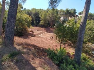 Residential Plot in Avinguda de la mare de déu de lourdes 74. Venta de terreno de 800 m² en ubicación privilegiada