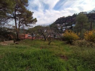 Solar urbano en Corbera de Llobregat. Solar urbano