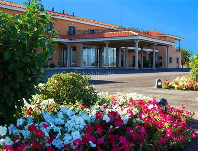 Foto 0efa3feb-a7ec-4ab6-868d-0d255c96fd3d. Edifici a Serrejón