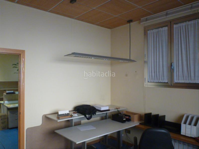 Foto 95d41e48-5a60-45ca-8147-ee5ee3f93e99. Oficina en calle virgen del sagrario 19 oficina en finca representativa en Madrid
