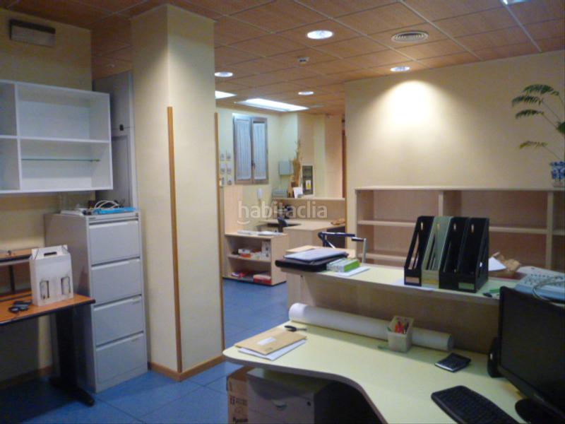 Foto a5f0210f-954c-407b-a42b-b99f0f245840. Oficina en calle virgen del sagrario 19 oficina en finca representativa en Madrid