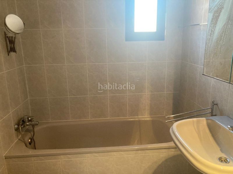 Foto 72d1a5f3-9898-499d-aa37-6bb2b6233c2b. Lloguer pis amb calefacció aparcament piscina a Valdezarza Madrid