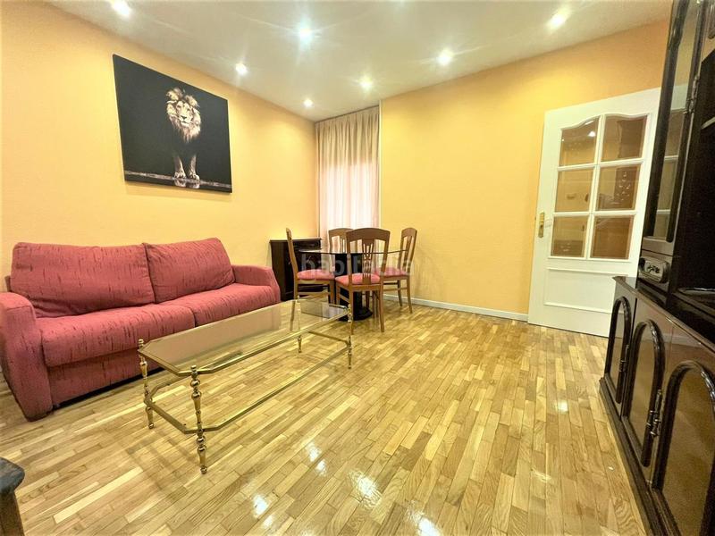 Foto 8a0ad898-105a-4fe1-a971-6b10a06ddf05. Pis a Palos de Moguer Madrid