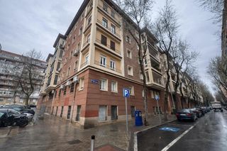 Flat  De julián besteiro