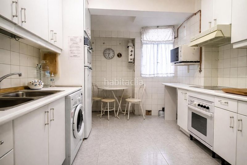 Foto db10fdce-e77b-4fc9-ad66-d8d56eb8cb24. Pis amb calefacció a Guindalera Madrid