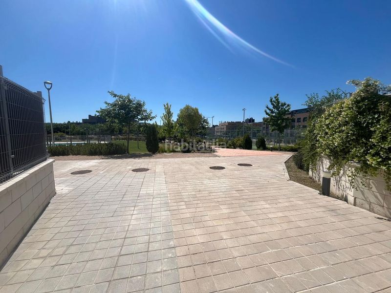 Foto 5b639d49-f983-4ca4-b2b7-e4623c6c4205. Planta baixa amb calefacció aparcament piscina a Villalbilla