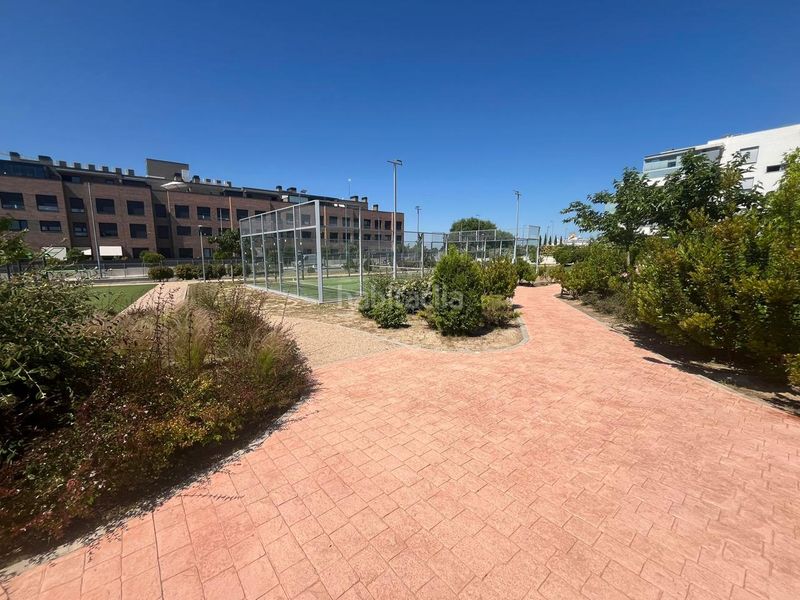 Foto bc9bd039-5276-499c-b010-116f198b9082. Planta baixa amb calefacció aparcament piscina a Villalbilla