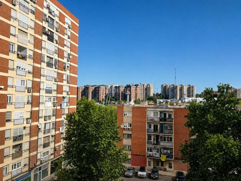 Foto 6323b020-d58b-4154-ba99-033f94595111. Pis amb aparcament a Pilar Madrid