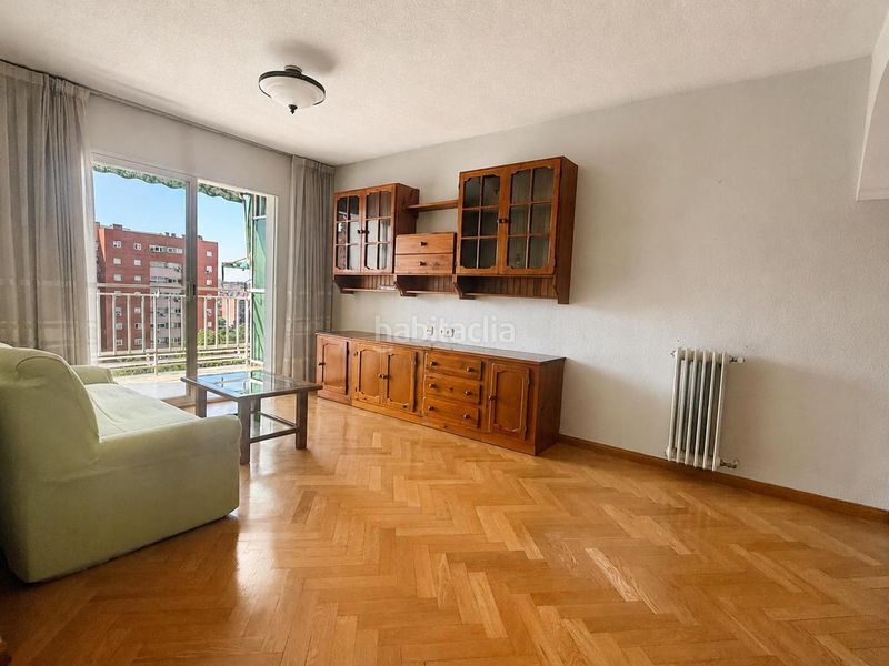 Foto 0f32d9d9-397d-47c0-82d1-6800c157ca2f. Flat with heating in Peñagrande Madrid