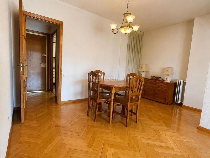 Foto a61b5c4e-e9a2-4287-be88-749ef649f8d2. Flat with heating in Peñagrande Madrid