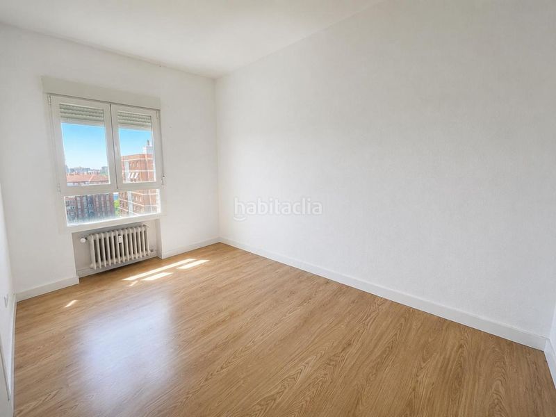 Foto 144fda7e-0186-43c0-a02a-74ebd9bba78b. Piso en La Paz Madrid
