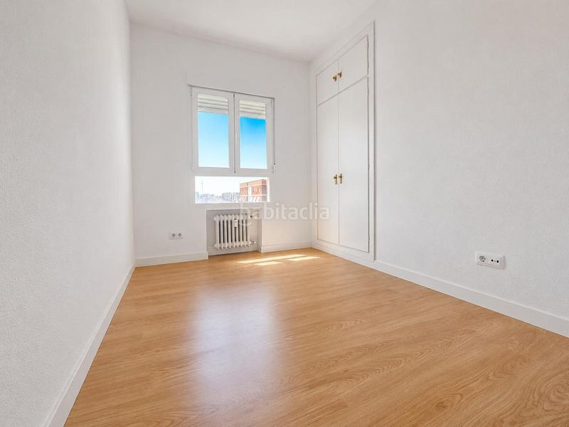 Foto f58ceee2-76eb-40dc-b9a9-ffff2f7cea1a. Piso en La Paz Madrid
