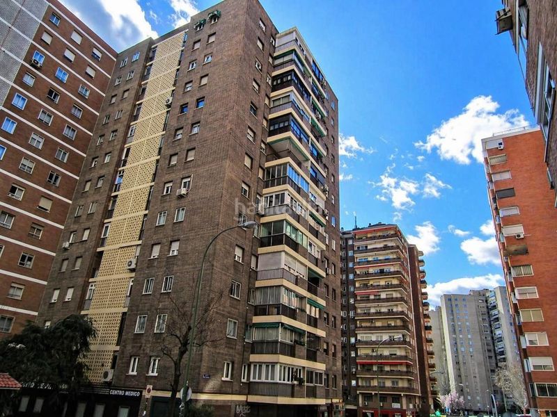 Foto 46b974a5-9378-4369-8ab9-6fee62c5e269. Pis amb calefacció aparcament a La Paz Madrid