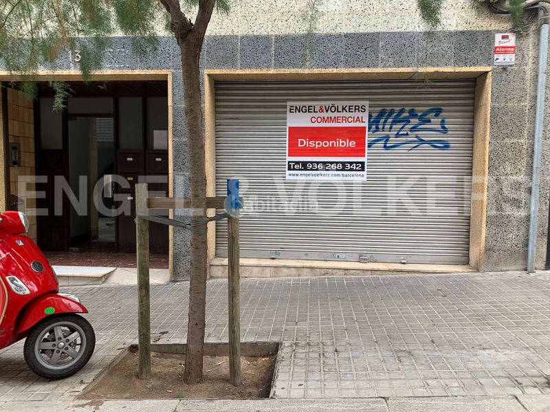 Foto 43598632-0ee5-40b8-80b9-1153eae8fe7c. Local comercial a Putget - Farró Barcelona
