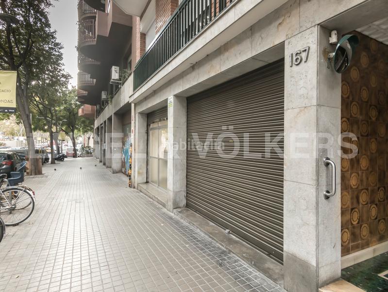 Foto 33f033b5-dc19-4515-8f32-ce72bd2c201c. Local comercial a Fort Pienc Barcelona