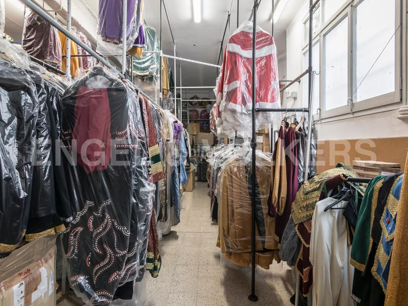 Foto 3a9a8c91-e24f-4c30-b5b1-afed7e37a267. Local comercial a Fort Pienc Barcelona