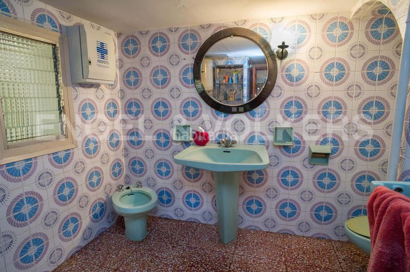 Foto 16394a10-c3a6-4d5e-8abd-0721b54e3d99. Local comercial a Molins de Rei