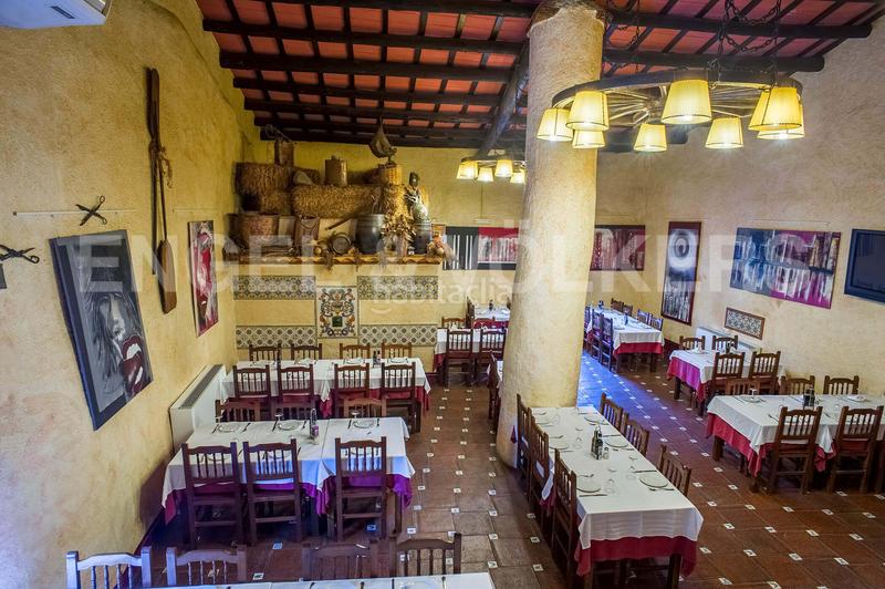 Foto 2882da02-e89b-4d1e-8f24-3c9e1f35953f. Local comercial a Molins de Rei