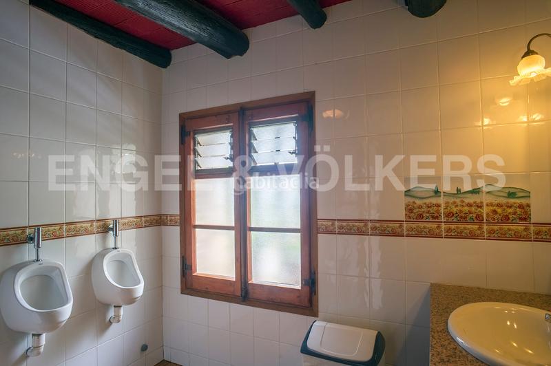 Foto 55ad4cc1-f846-4e96-9b35-cc437524b8da. Local comercial a Molins de Rei