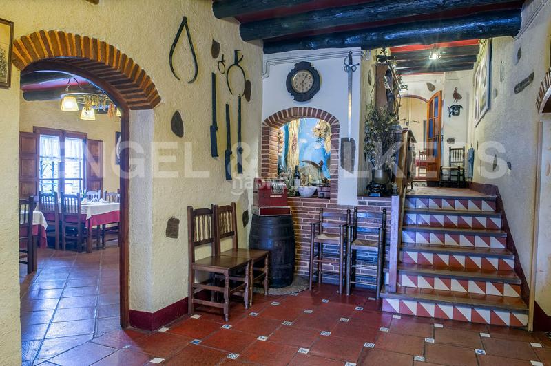 Foto d17f970d-9eb3-4039-81a9-7de366b2d8b5. Local comercial a Molins de Rei