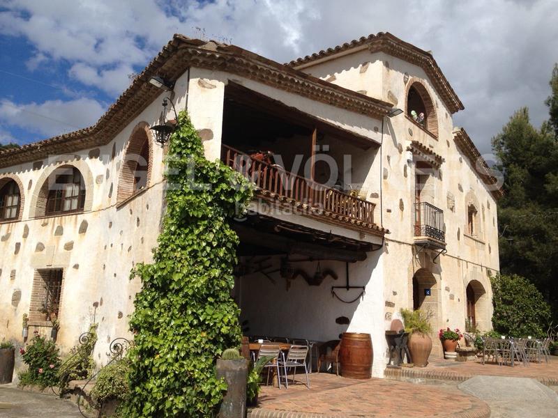 Foto e679d943-d5c0-4ce1-b25a-535e28bd0a5e. Local comercial a Molins de Rei