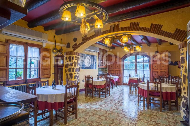 Foto ec951d46-e28d-491d-ab3d-ff104c74ca68. Local comercial a Molins de Rei