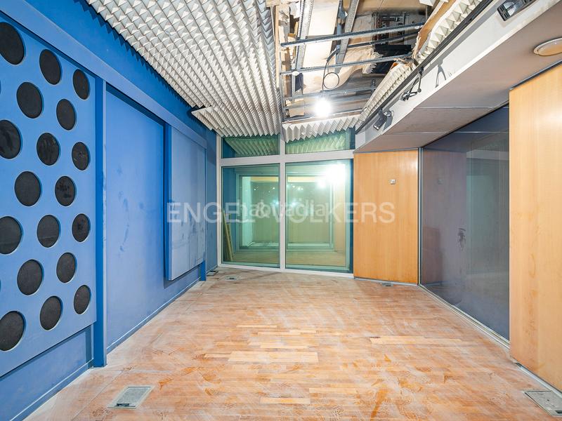 Foto aa26ccb8-07dd-41ef-887d-b7384ddda203. Local comercial amplio local en venta en vallcarca, gracia en Barcelona