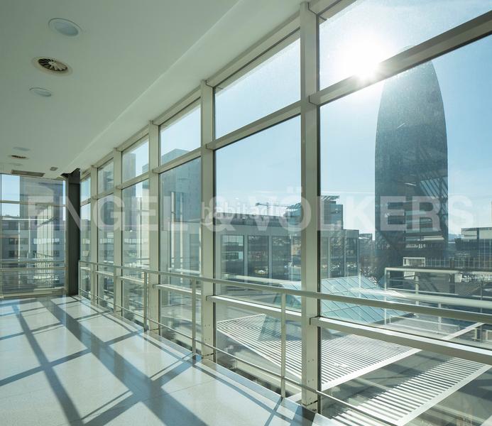 Foto 19e7ddfe-f168-4eab-abbc-88108136b608. Rent office space with heating parking in El Parc i la Llacuna del Poblenou Barcelona