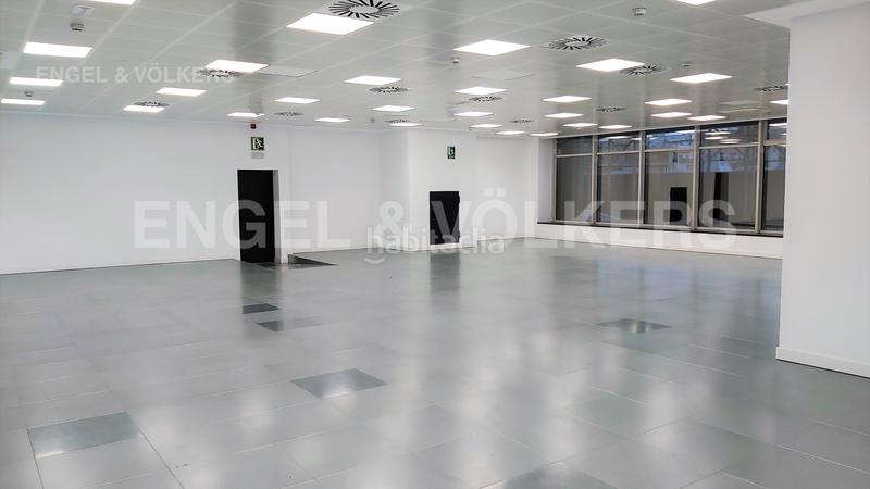 Foto 96c4b9ef-554c-4760-952e-a3a2ea60811a. Rent office space with heating parking in El Parc i la Llacuna del Poblenou Barcelona