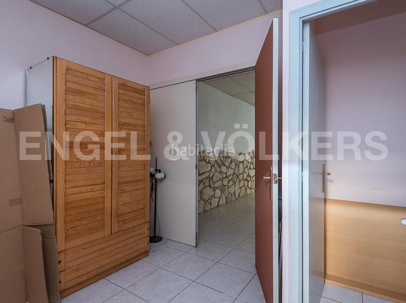 Foto 8972357b-55c5-44d8-bd51-c54396f2fbd1. Rent business premise in La Nova Esquerra de l´Eixample Barcelona