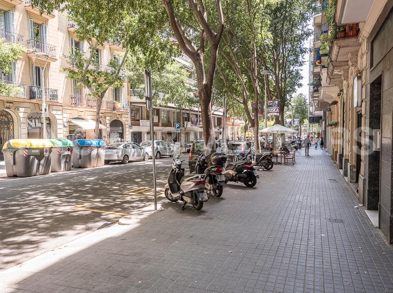 Foto 8c0daad7-09c5-4700-bc7c-cfd1edfd19ef. Rent business premise in La Nova Esquerra de l´Eixample Barcelona