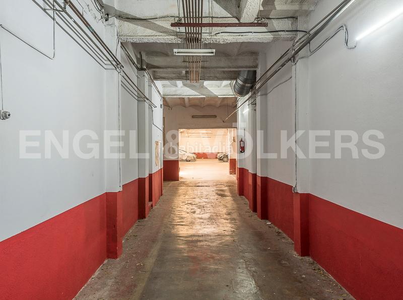 Foto b8577c1c-35d6-4e24-adba-3ea79c7cae61. Rent business premise in La Nova Esquerra de l´Eixample Barcelona