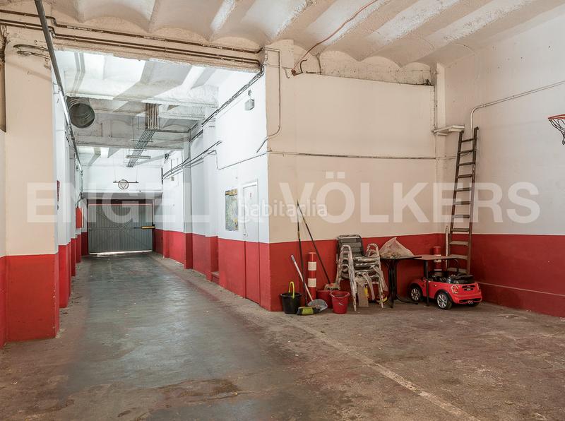 Foto cbc4852f-d55b-43ee-82e4-1ea02f91c48d. Rent business premise in La Nova Esquerra de l´Eixample Barcelona