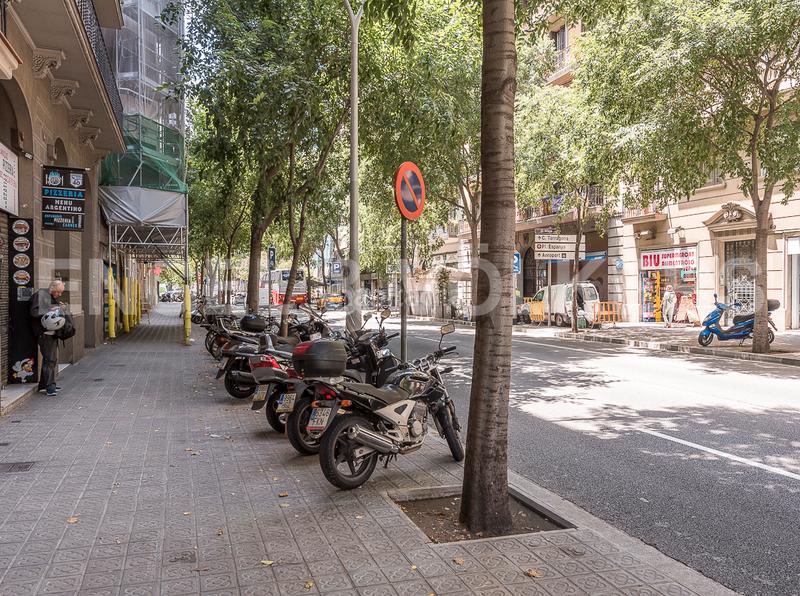 Foto ece77fb5-26ac-4175-8d87-759fa1ae539f. Rent business premise in La Nova Esquerra de l´Eixample Barcelona