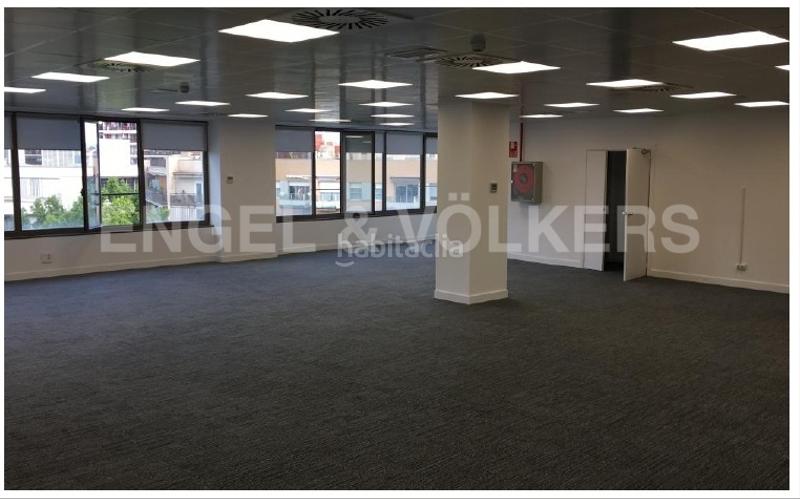 Foto e967deda-a203-4047-91a8-4f65b732eff6. Rent office space with heating parking in El Parc i la Llacuna del Poblenou Barcelona